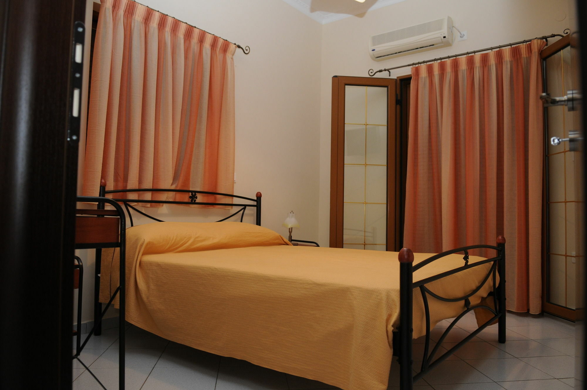 Sofia Apartments Mavrovouni  Экстерьер фото